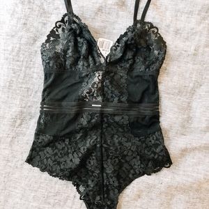 *NEW* Forever 21 Black Lace Bodysuit Top Lingerie